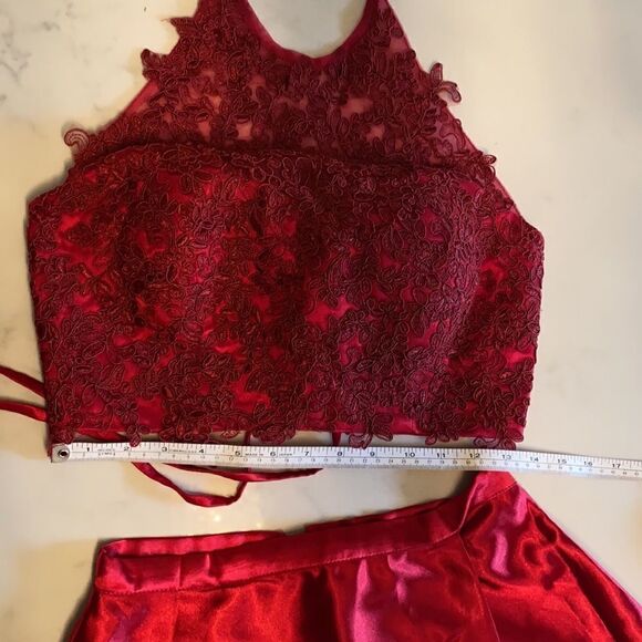 Women’s Gorgeous Red Formal Bridal Dress Two Pieces - Bodice and Skirt Size XS - Picture 3 of 13